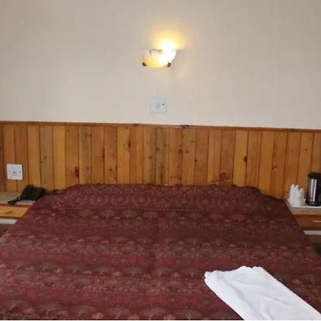 Hotel Manali Continental Экстерьер фото